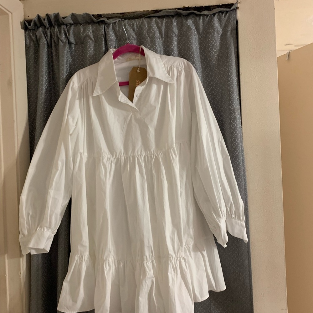New NWT ARIA brand very nice puffy mini dress for summer! Very comfy !